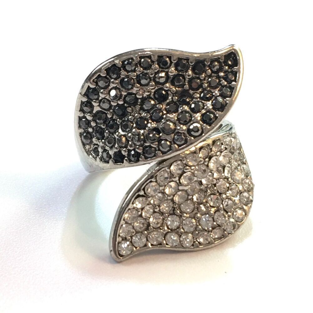 Rhinestone Statement Ring Size 6 Silver Tone Black White Wrap Style Leaves